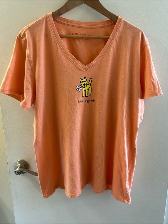Life Is Good Tops - Life Is Good Peach Short Sleeve V-Neck Tee with Yellow Cat Graphic